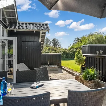 Wilmer - 600m From The Sea By Interhome Løkken